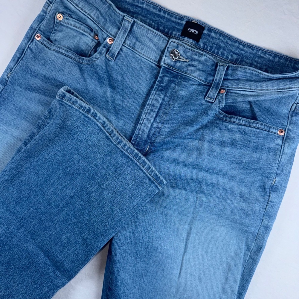 EDWIN Elin Attune Women 32 Blue Medium Wash Straight Mid Rise Denim USA See Desc